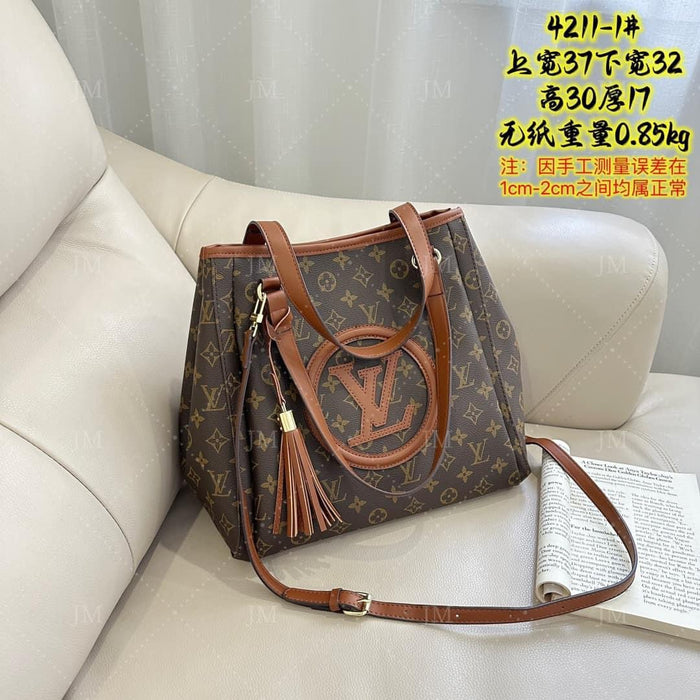 Lv purse