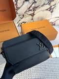 Lv purse Pre-order shipping takes 3-6 weeks
