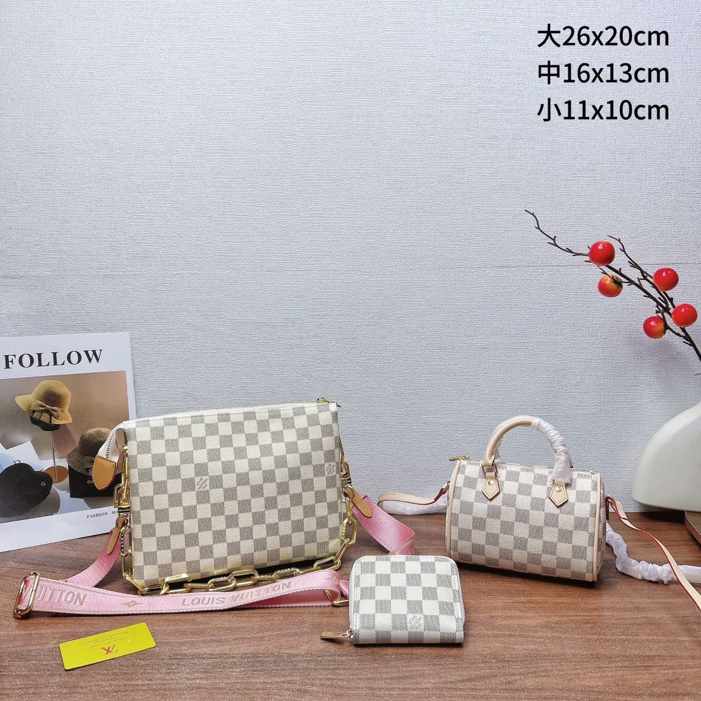 Lv bundle Pre-order shipping takes 3-6 weeks