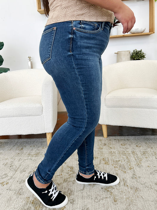 Judy Blue Full Size Classic Handsand Skinny Jeans