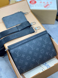 Crossbody pre-order shipping takes 3-6 weeks