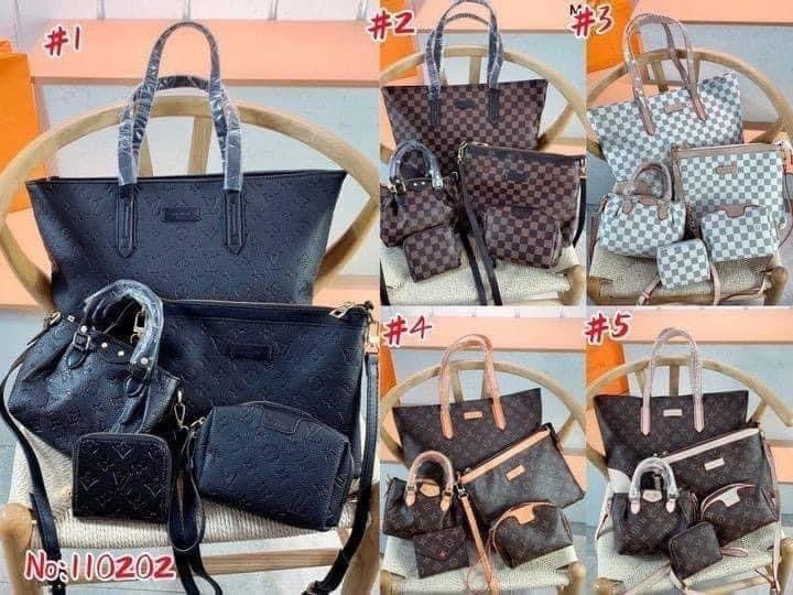 Purse bundle Pre-order shipping takes about 3-6 weeks.